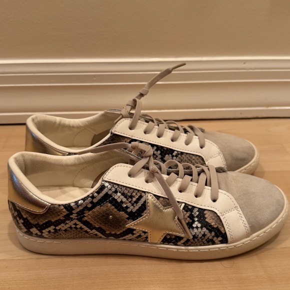 Vintage Havana Betsy Bronze Snake Print Sneakers with Gold Star Size 9.5 - Picture 2 of 6